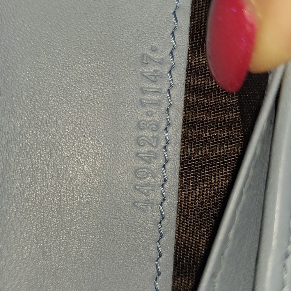 Authentic Gucci Micro Guccissima Small Zippy Wallet Organizer - Picture 9 of 10
